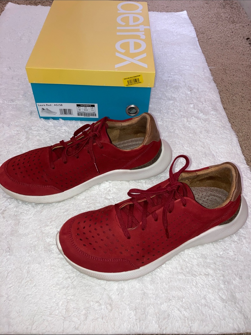 Like New Women’s Aetrex Red Suede Perforated Lace-Up Sneakers